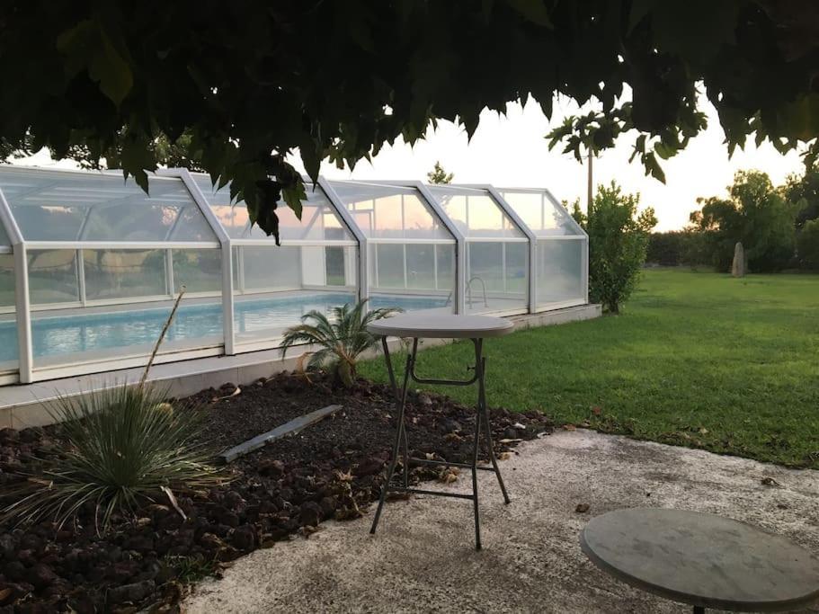 Mobil-Home Dans Un Beau Cadre A 15 Km Des Plages. Lunel  Exterior photo